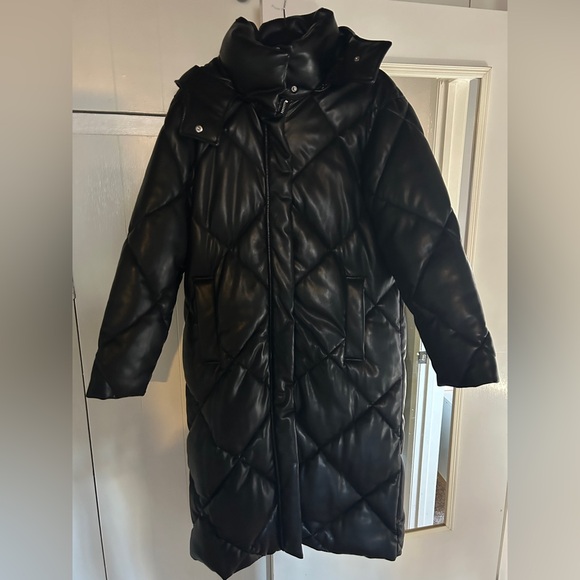 Black Quilted Women's Jacket - Picture 2 of 6